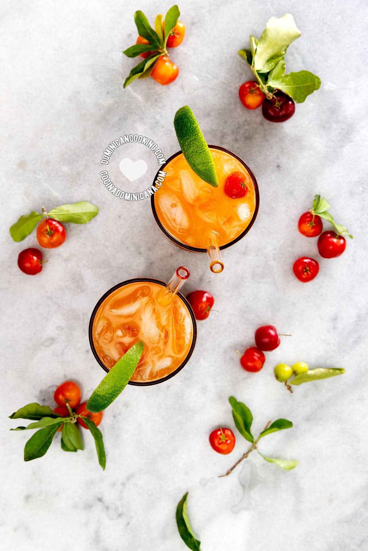 Acerola cocktail (cóctel de cereza dominicana).