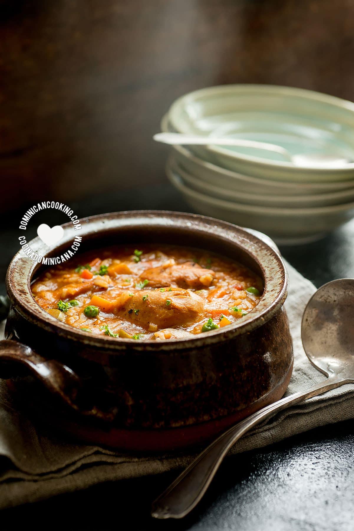 Asopao de pollo (chicken and rice pottage).