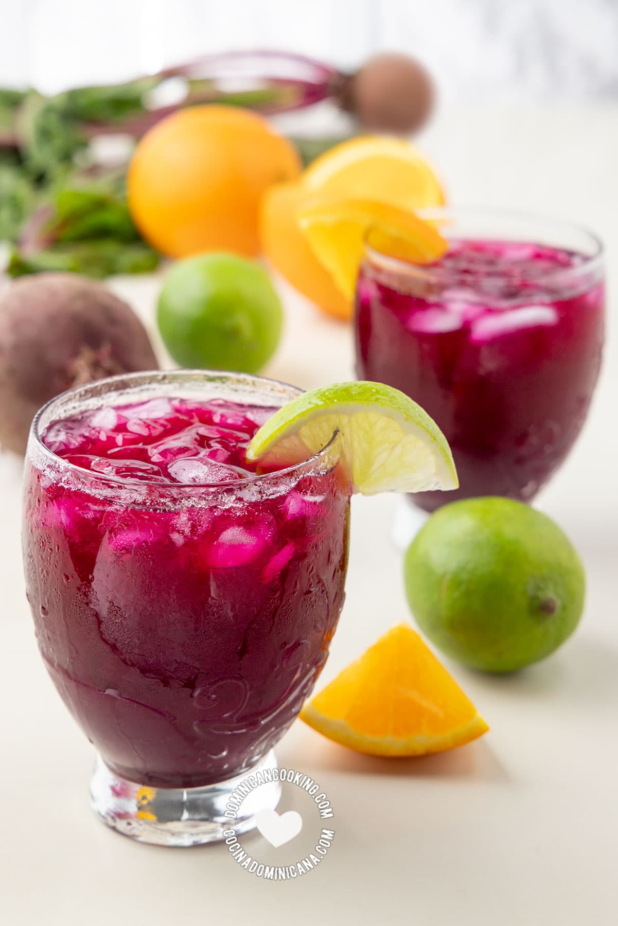 Jugo de remolacha (beetroot and orange or lime juice).