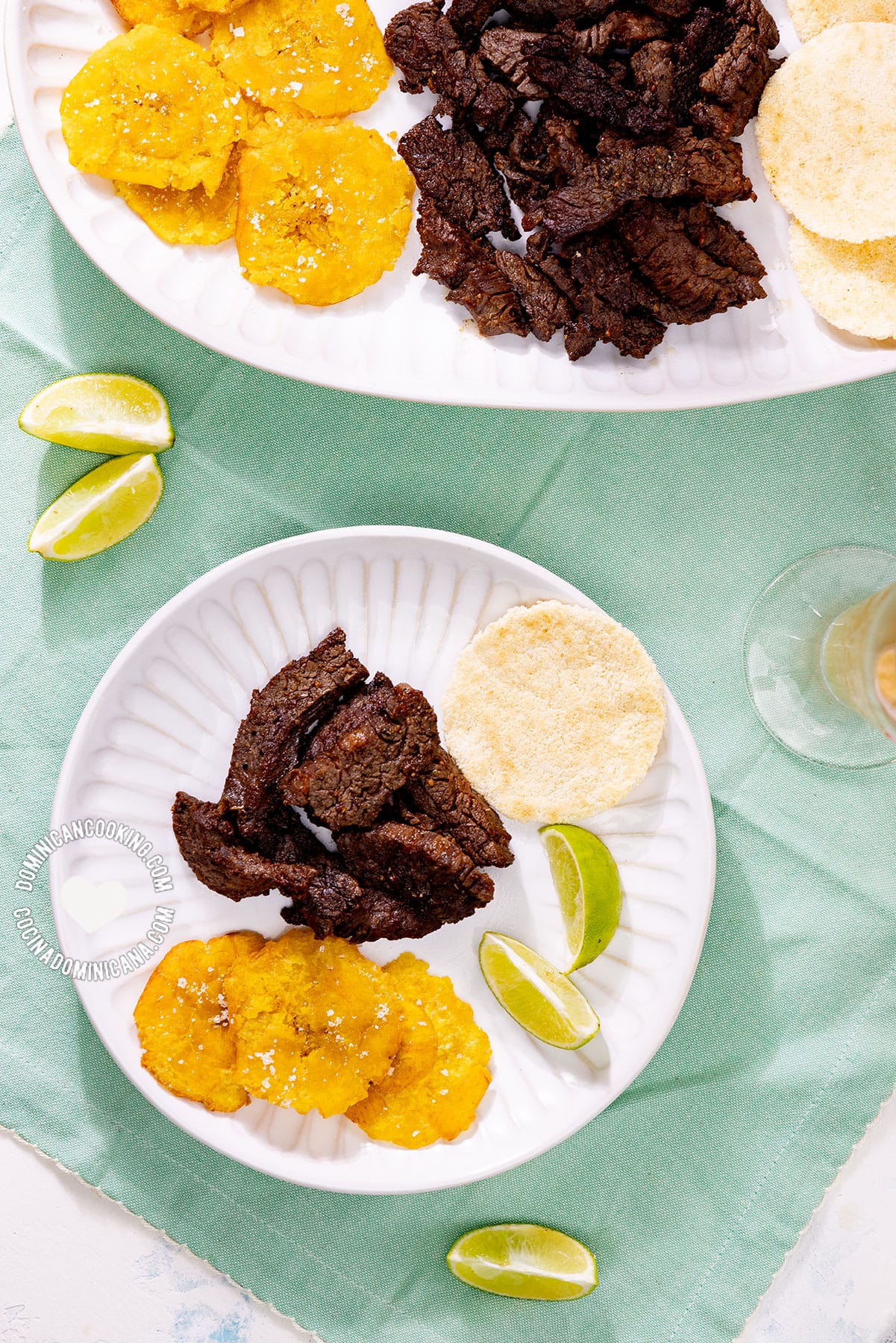 Carnita frita, res frita or puerco frito (Dominican fried beef or fried pork).