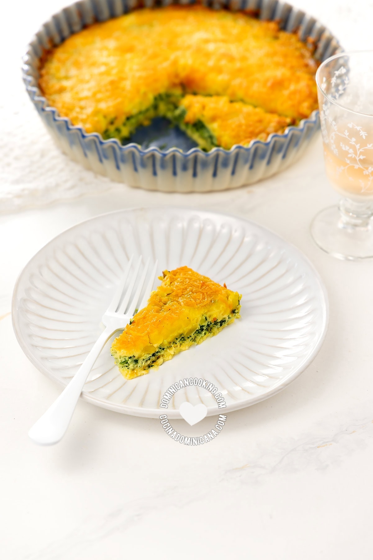 Apio criollo bake (pastel&oacute;n de cepa de apio).