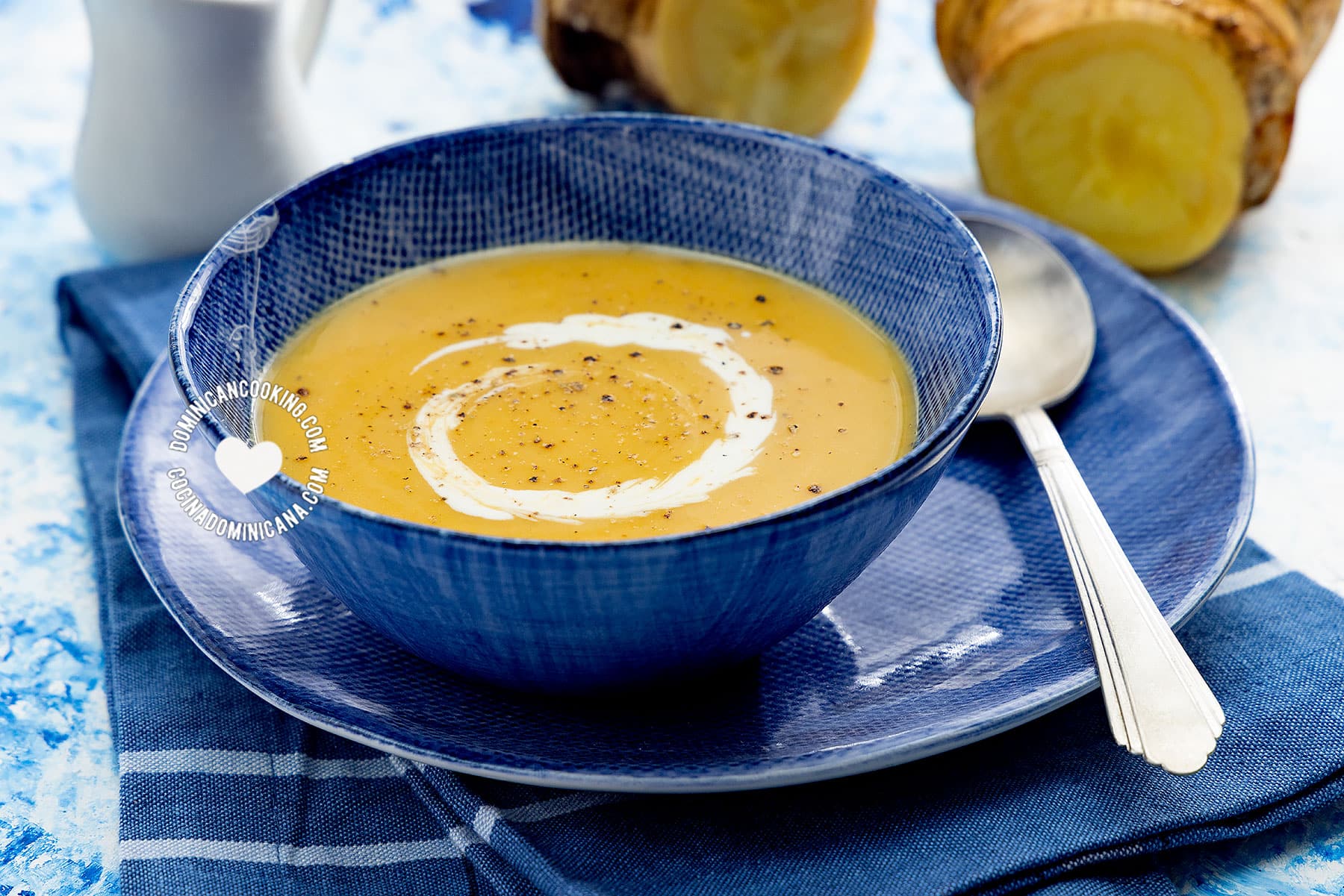 Crema de cepa de apio (creole celery root soup).