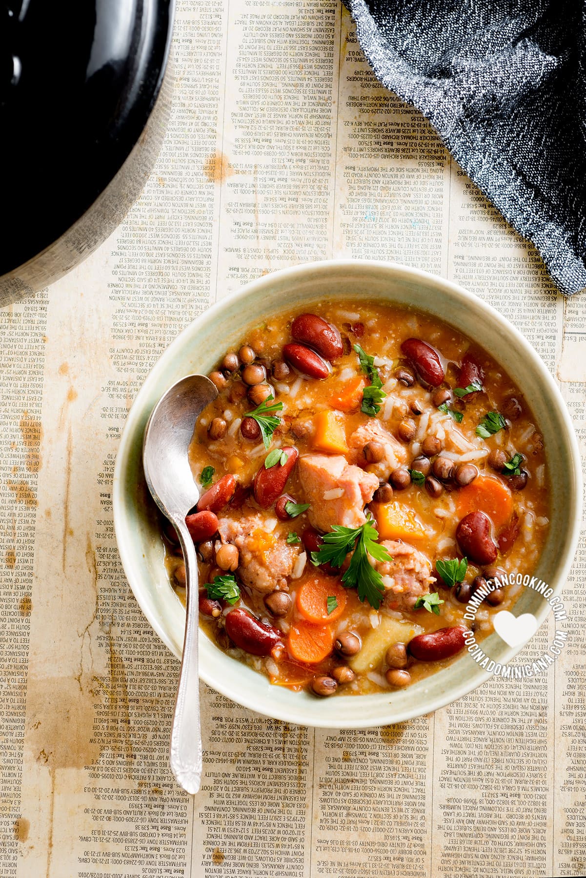 Chambre (legumes, rice, and meat stew).