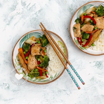 Chapsui or chopsuí (Dominican-style chop suey).