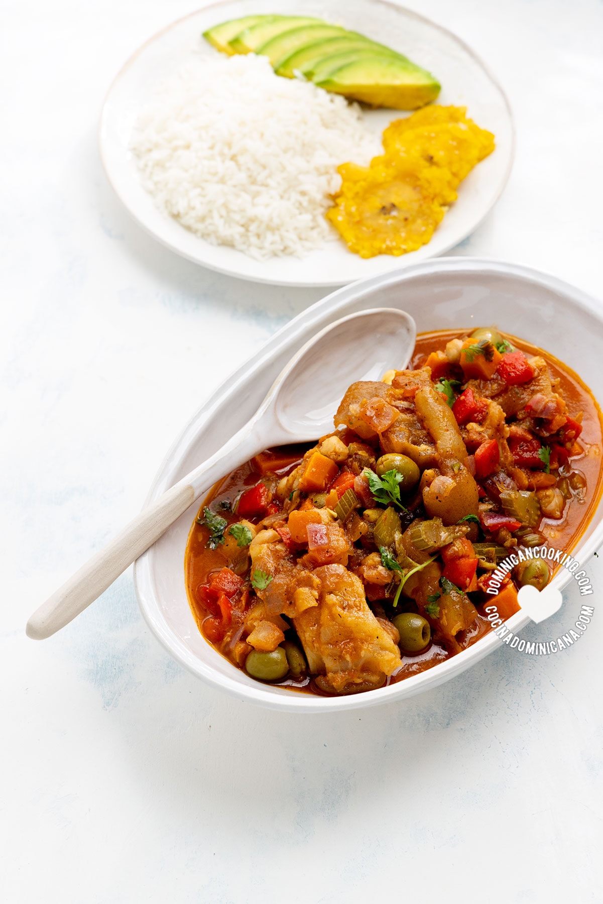 Cocido de paticas (pig trotter stew).