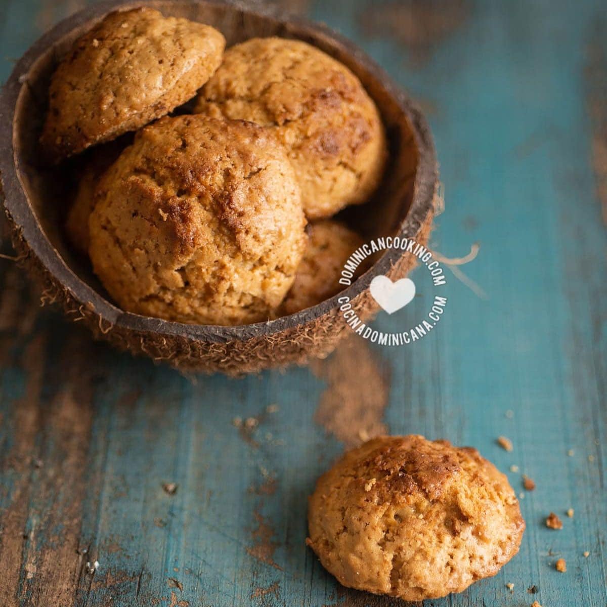 Coconetes (Dominican rustic coconut cookies).