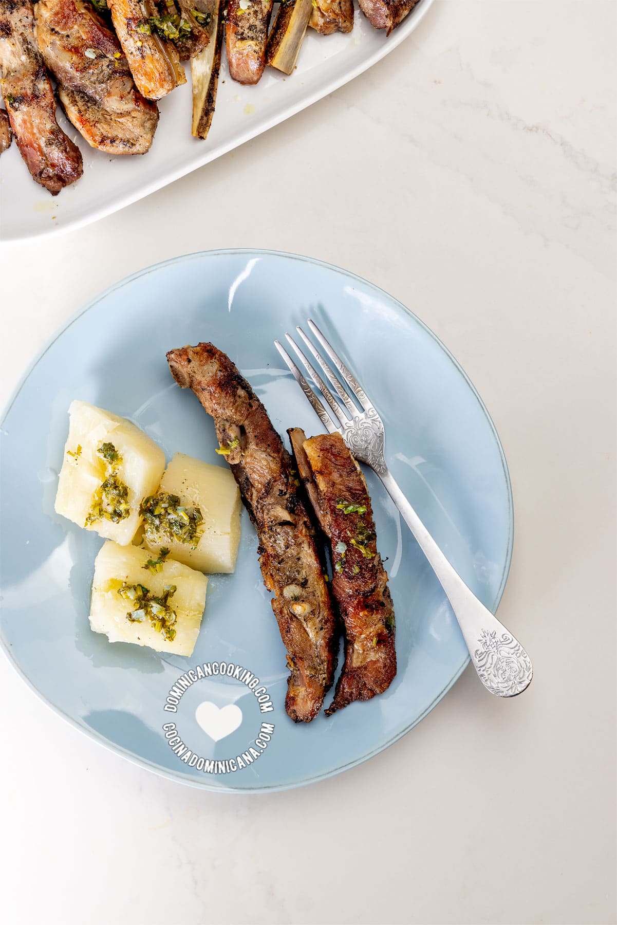Costillitas de puerco en salsa verde.Costillitas de puerco en salsa verde.