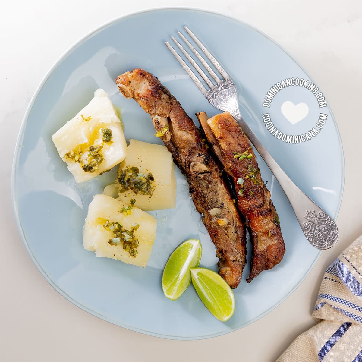 Costillitas de puerco (Dominican Ribs).