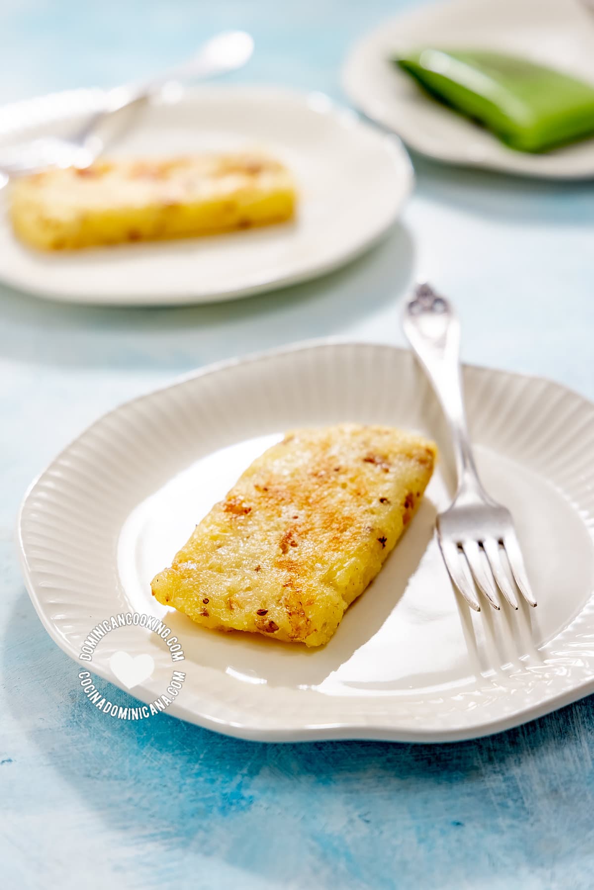 Panecicos recipe (cassava and pork crackling rolls).