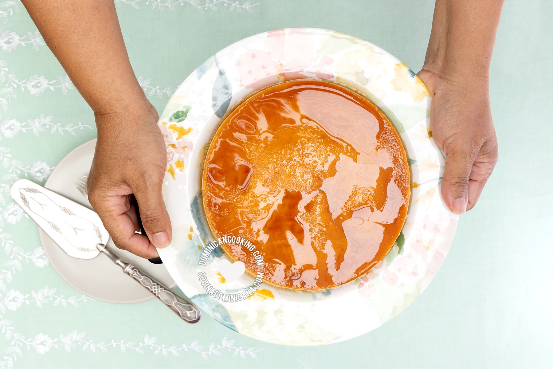 Flan de pan (bread creme caramel pudding).