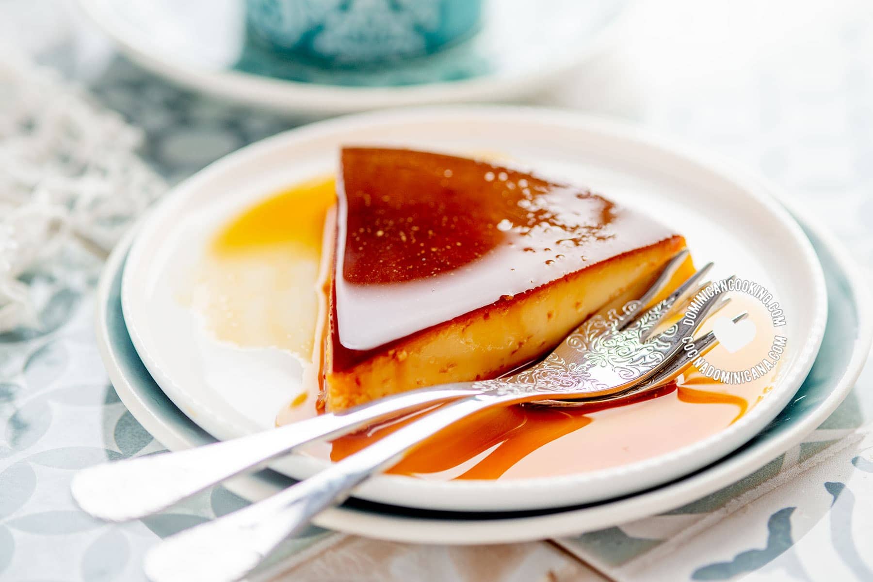 Flan de leche.