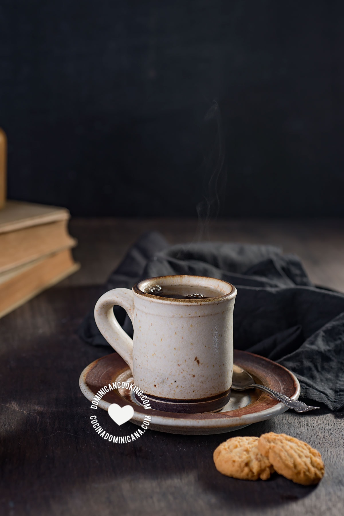 Cup of te de jengibre (hot ginger tea)