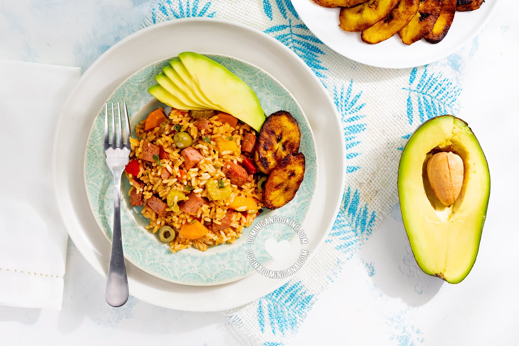 Dominican meal with avocado.