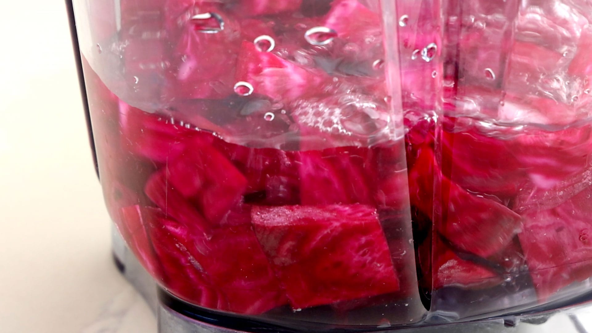 Blending the beetroot.