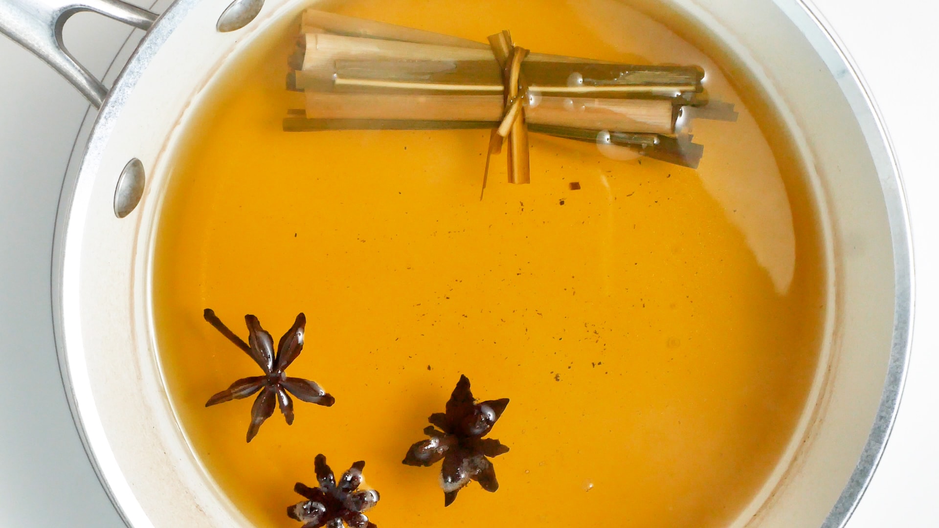 Boiling lemongrass tea.