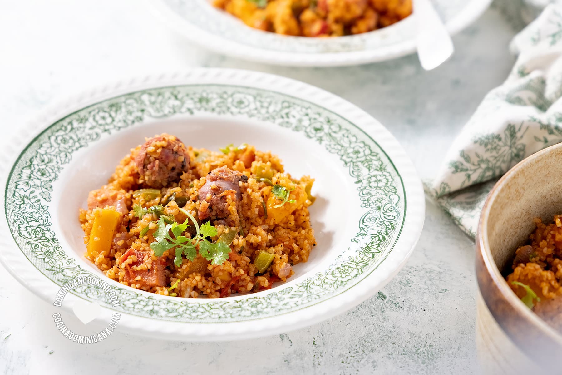 Locrio de trigo (bulgur rice).