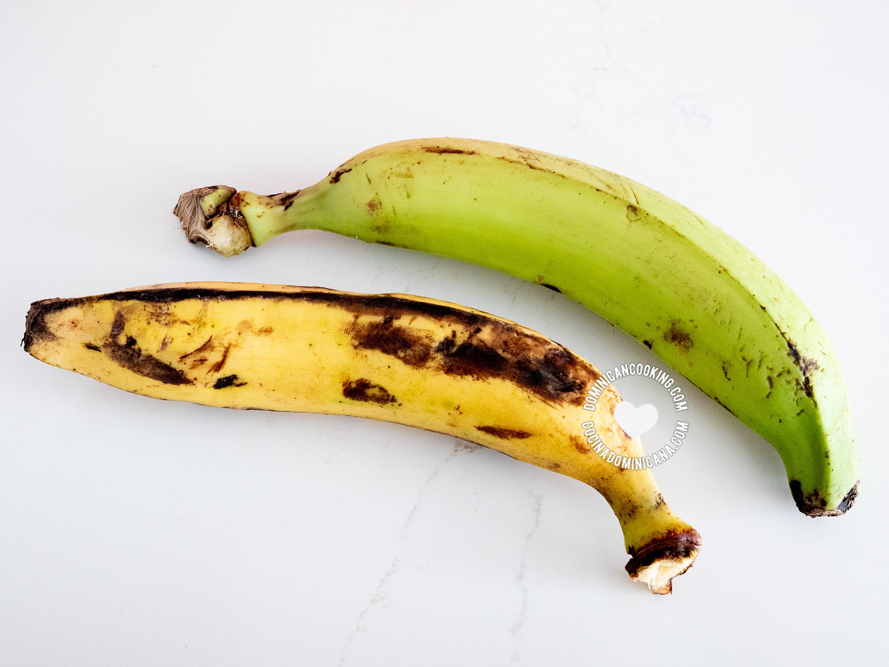 Green (unripe) and yellow (ripe) plantains.