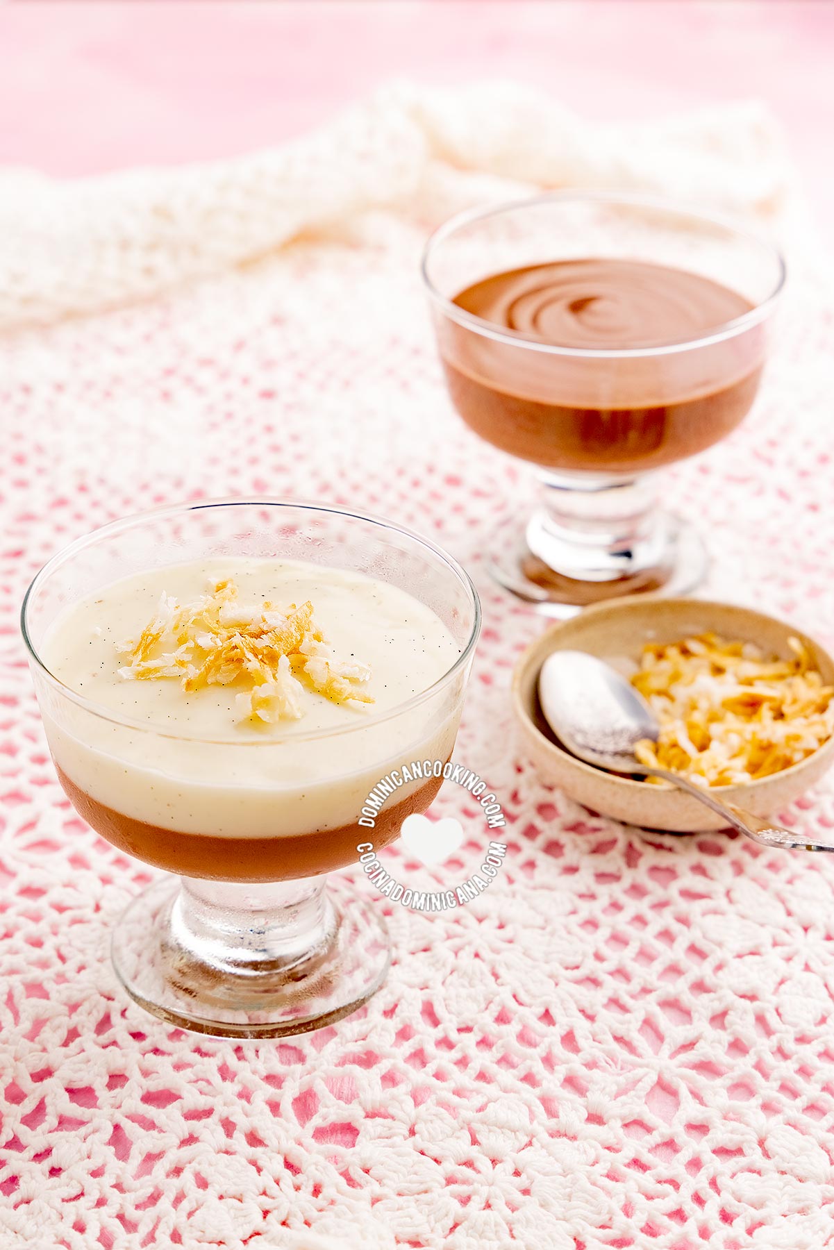 Two cups with vanilla and chocolate Maicena pudding.