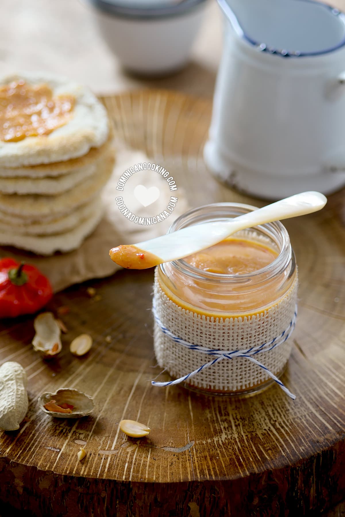 Mambá (spicy and savory peanut butter).