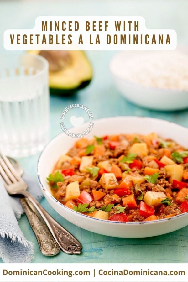 Minced beef with vegetables a la Dominicana recipe.
