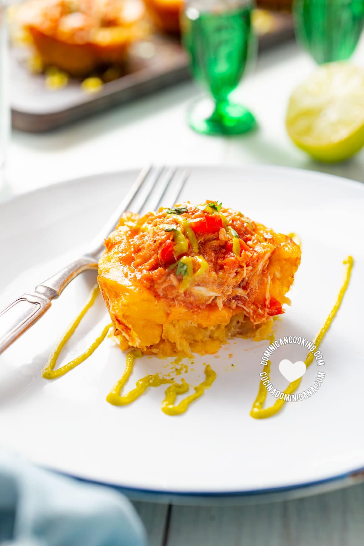 Ripe plantain cups w. spicy chicken.