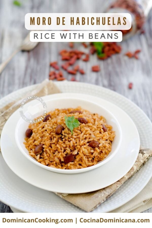 Moro de habichuelas (simple rice and beans) recipe.