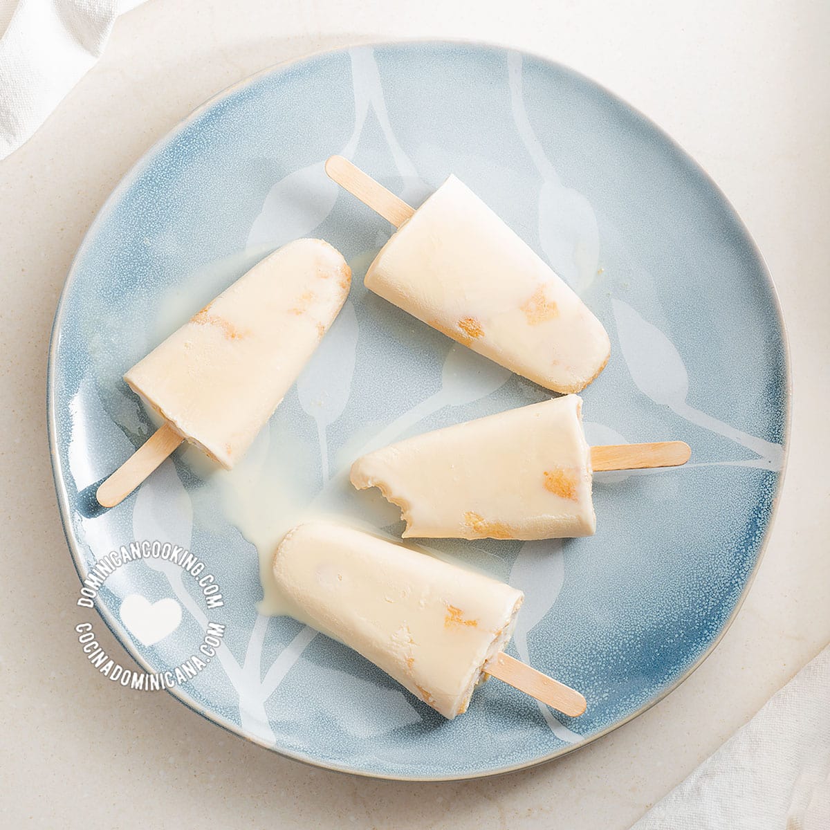 Easy tres leches popsicles.