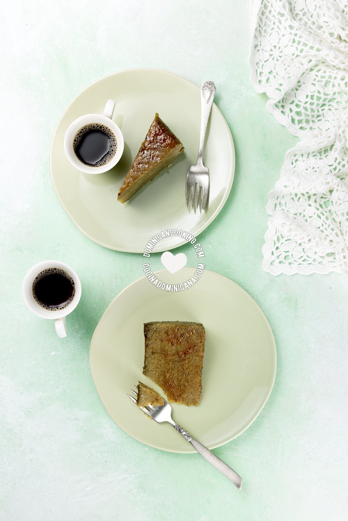 Pan de batata (grated sweet potato pudding).