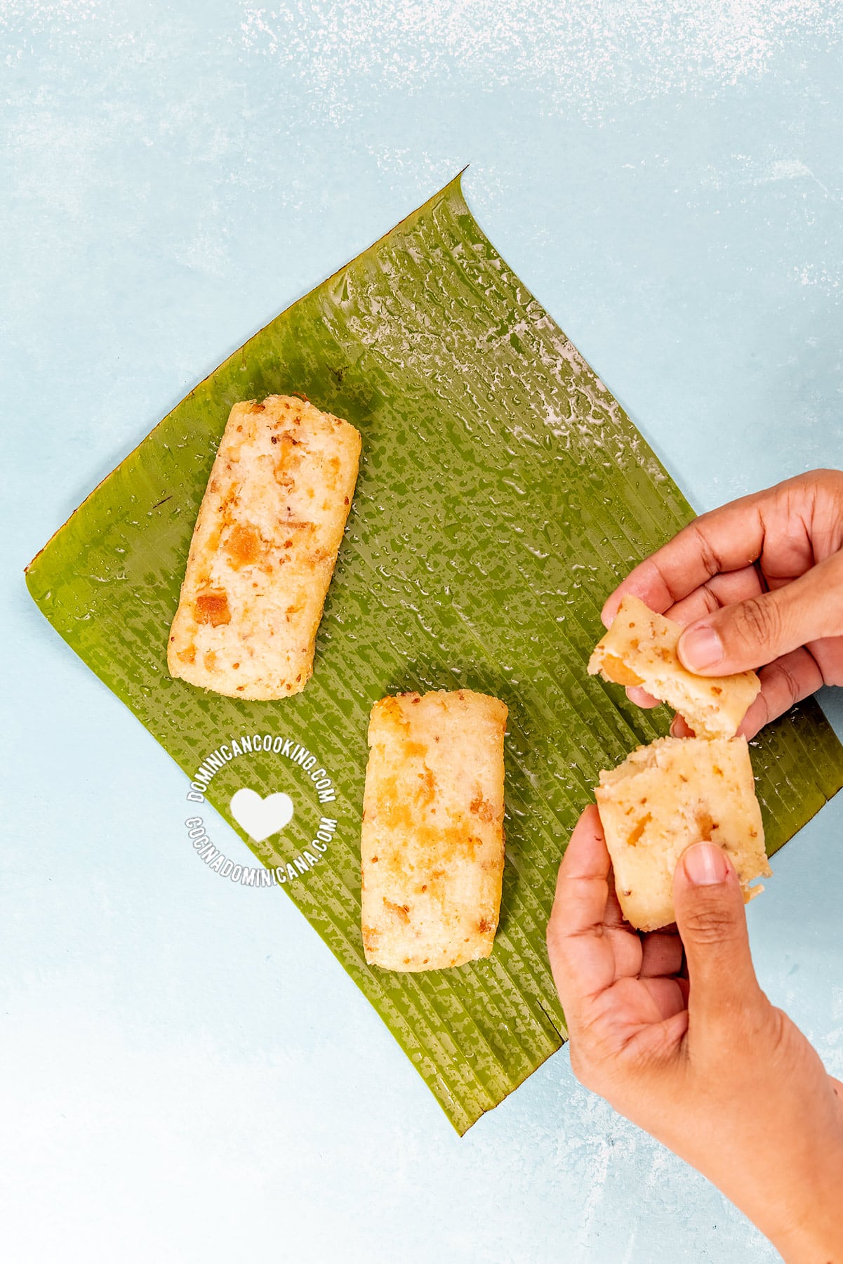 Panecicos recipe (cassava and pork crackling rolls).