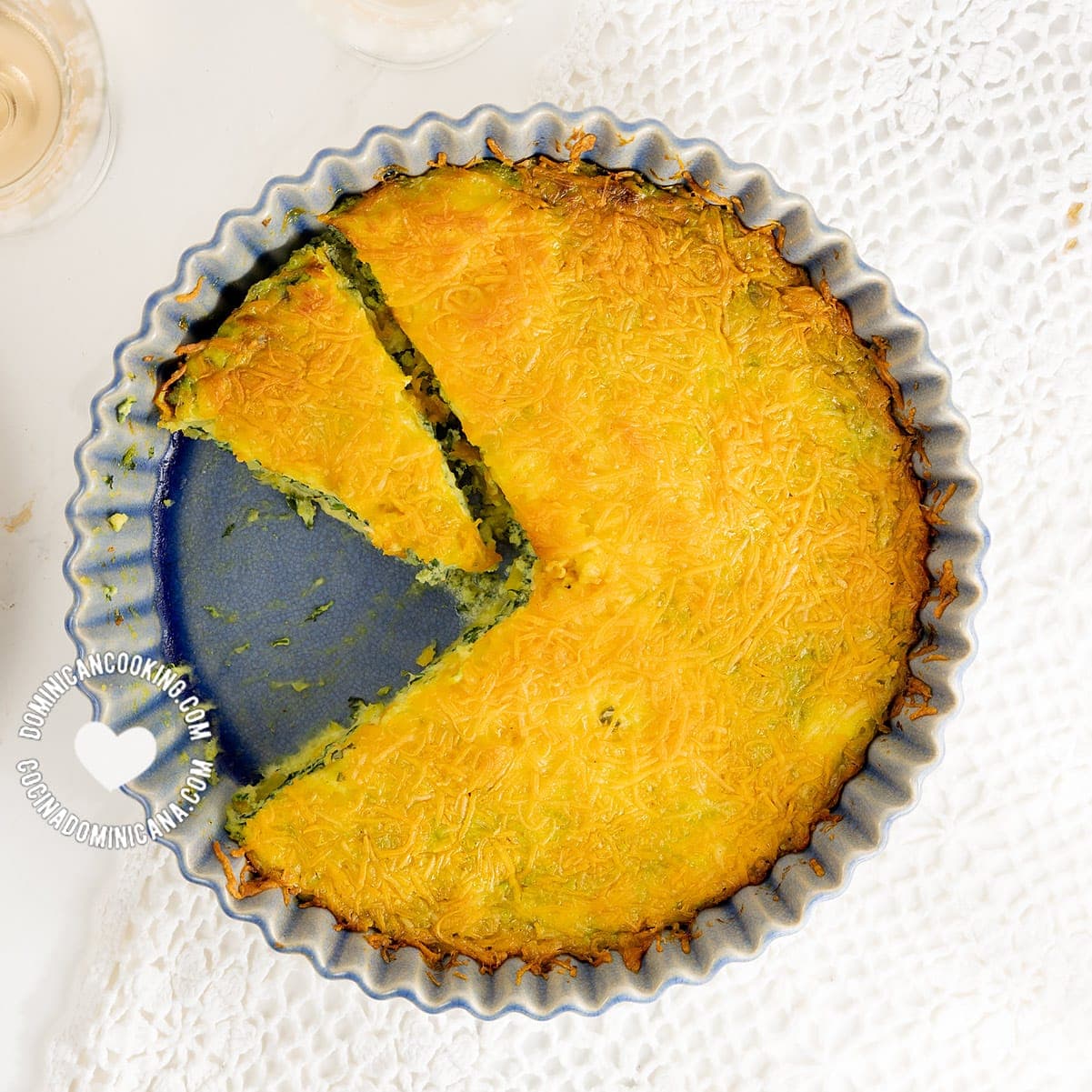 Apio criollo bake (pastelón de cepa de apio).