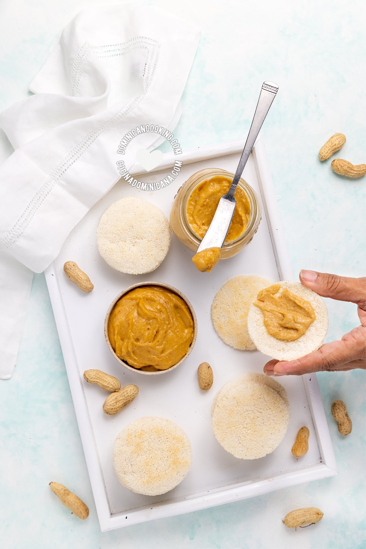 Mamb&aacute; (spicy and savory peanut butter).