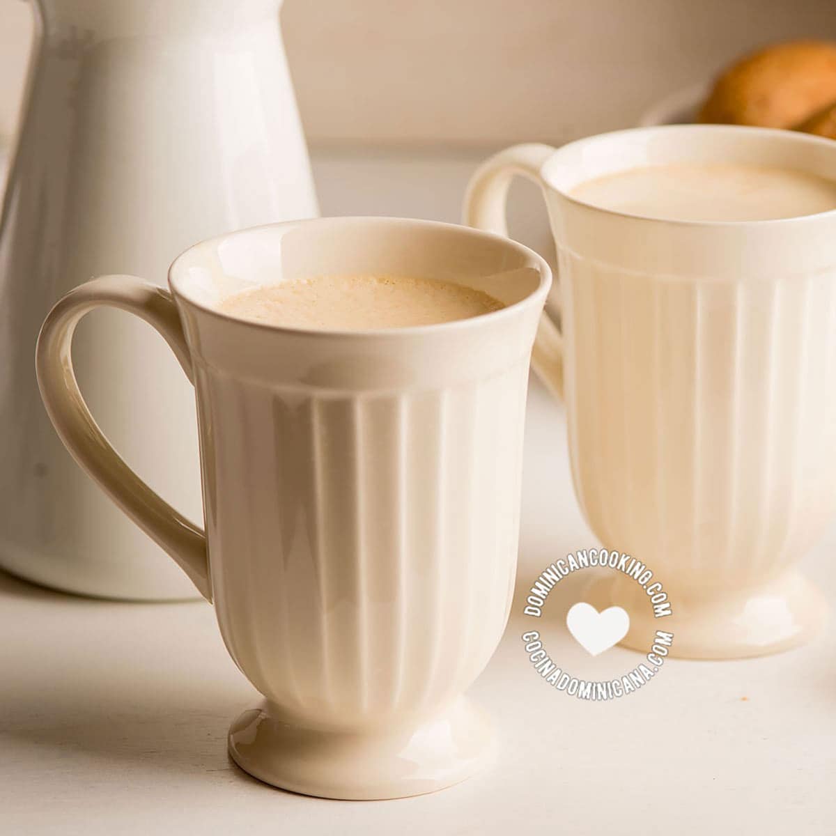 Ponche dominicano de desayuno (Dominican breakfast eggnog).