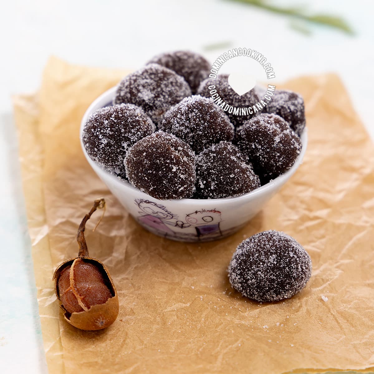 Tamarind candy balls (Bolitas de tamarindo).