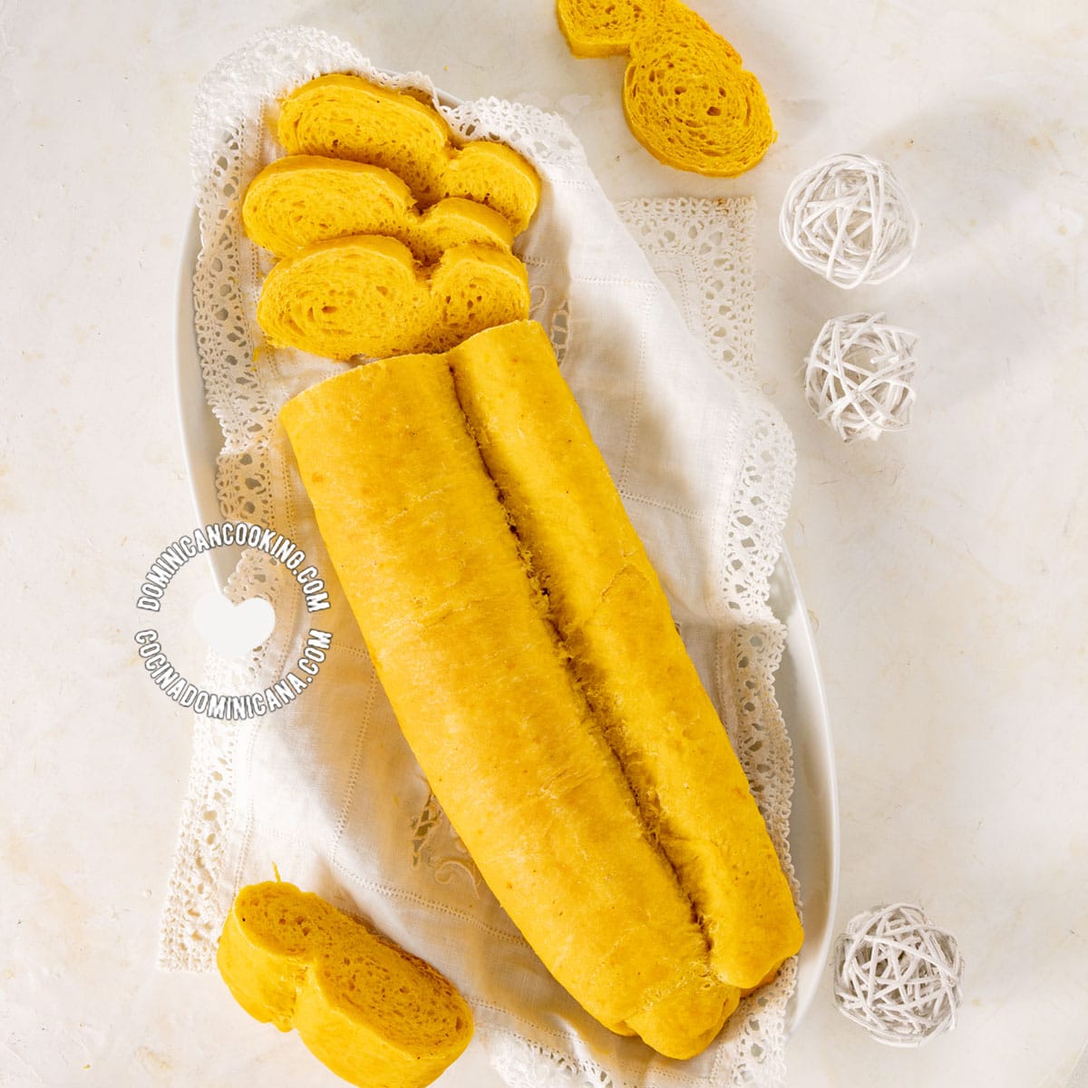 Pan de telera (Dominican telera bread).