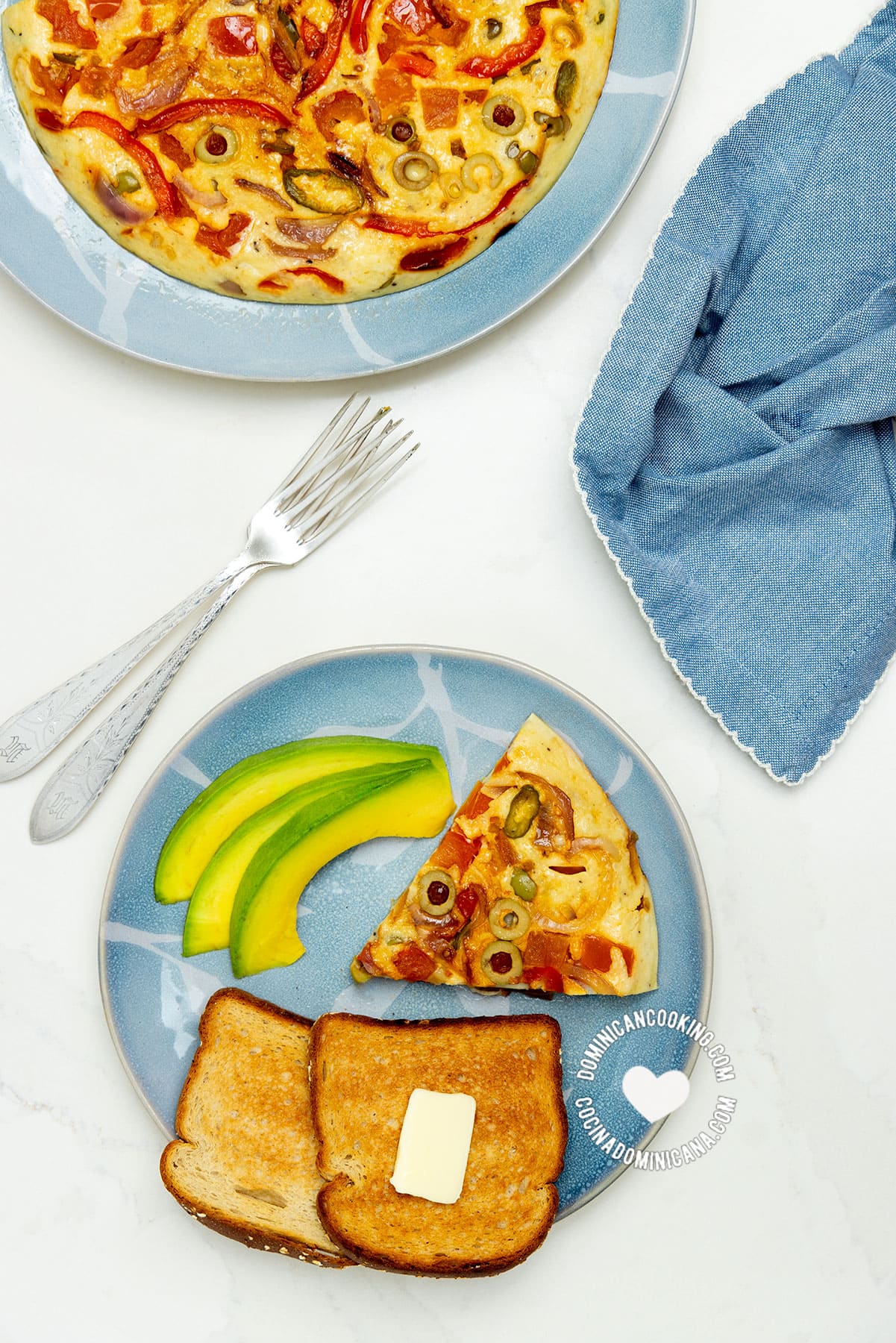 Tortilla de huevo (Dominican omelet).