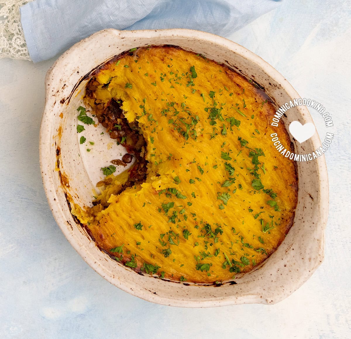 Pastelon vegano de plátano maduro (Dominican vegan casserole).