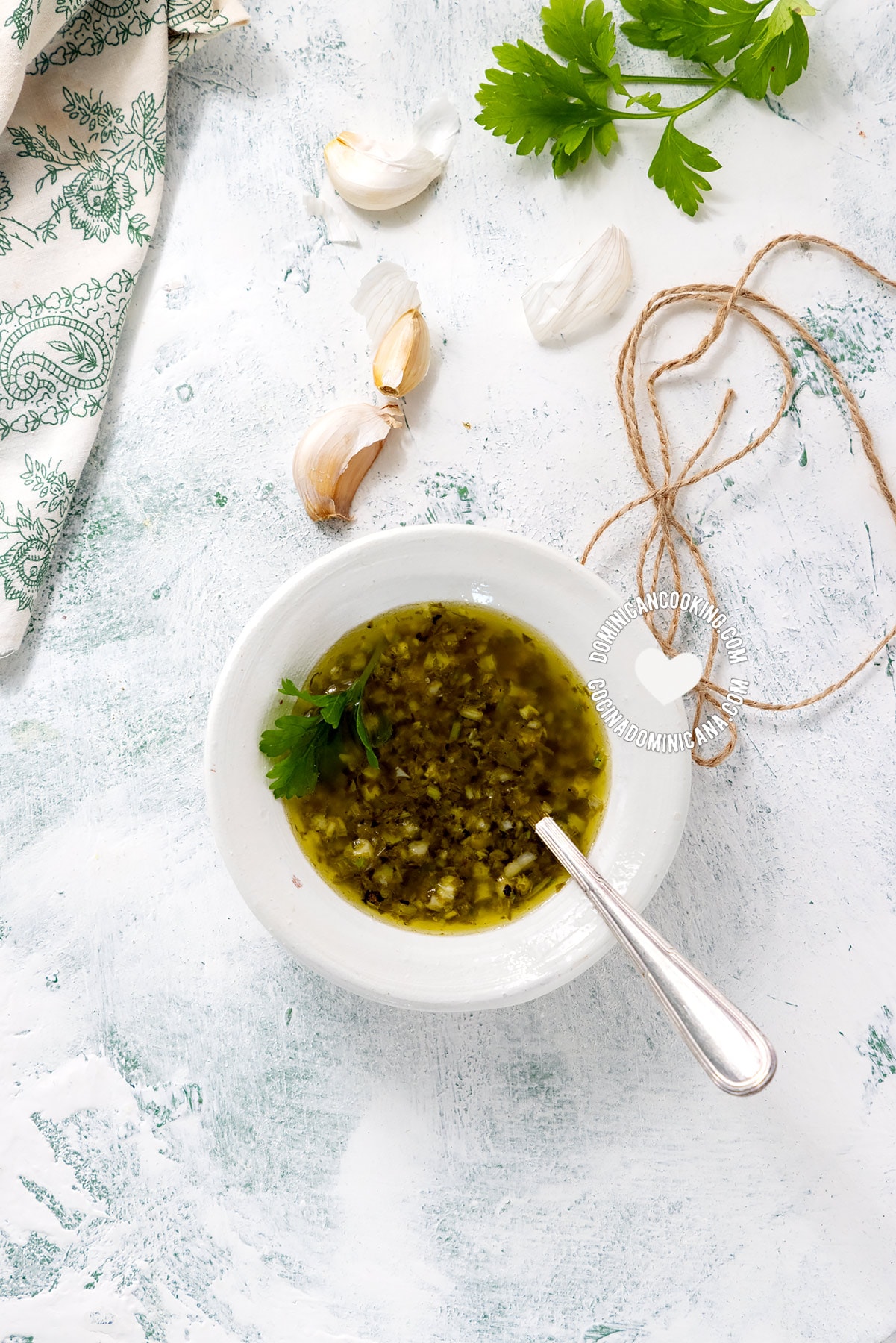 Wasakaka (Dominican garlic sauce).